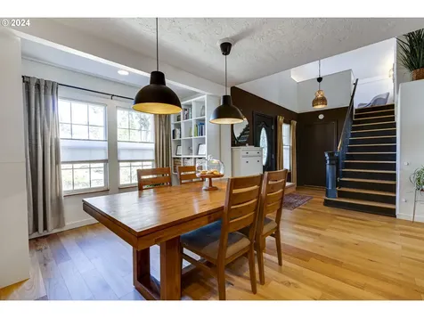 555 E Exeter Street Gladstone OR 97027