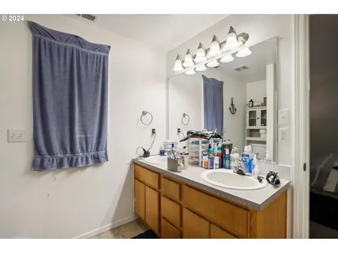 1117 W 35th Way Vancouver WA 98660
