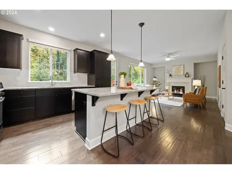 9278 SW Chopin Lane Portland OR 97225
