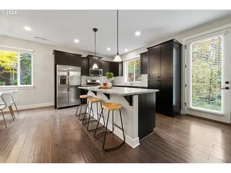 9278 SW Chopin Lane Portland OR 97225