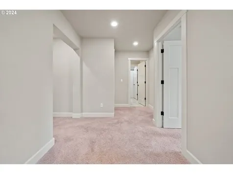 9278 SW Chopin Lane Portland OR 97225