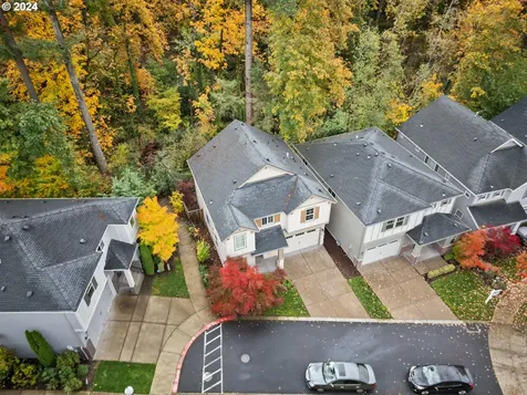 9278 SW Chopin Lane Portland OR 97225