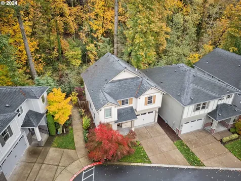 9278 SW Chopin Lane Portland OR 97225