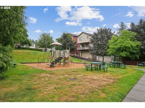 15575 Sw Stone Ridge Circle Beaverton OR 97007