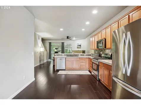 15575 Sw Stone Ridge Circle Beaverton OR 97007