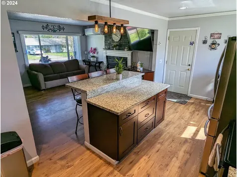 261 Sw Ford Avenue Winston OR 97496