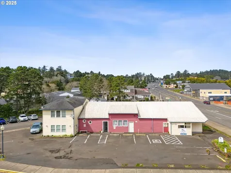 4787 SW Highway 101 Lincoln City OR 97367