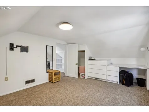5100 NE 18th Avenue Vancouver WA 98663