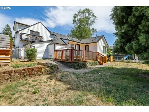 5100 NE 18th Avenue Vancouver WA 98663