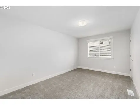 2887 NW Grace Terrace Portland OR 97229