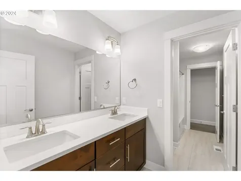 2887 NW Grace Terrace Portland OR 97229