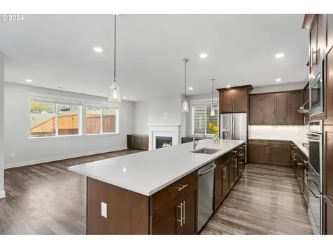 2887 NW Grace Terrace Portland OR 97229