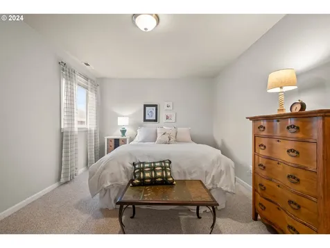 14301 NW 25th Court Vancouver WA 98685