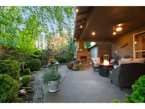 14301 NW 25th Court Vancouver WA 98685