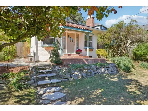 1279 SW Taylors Ferry Road Portland OR 97219