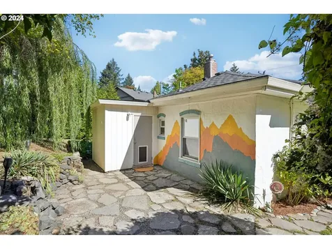 1279 SW Taylors Ferry Road Portland OR 97219