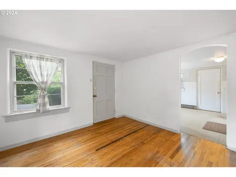 5132 SW Freeman Court Portland OR 97219