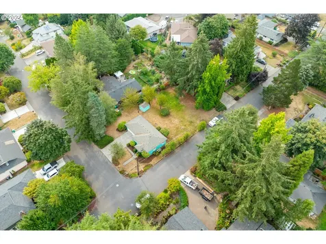 5132 SW Freeman Court Portland OR 97219