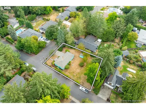 5132 SW Freeman Court Portland OR 97219