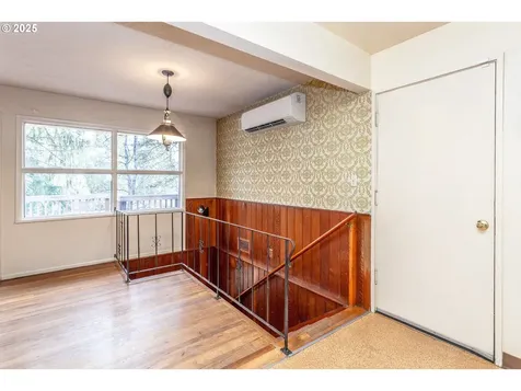 2604 SW Mitchell Court Portland OR 97239