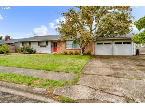 216 Woodlane Drive Springfield OR 97477