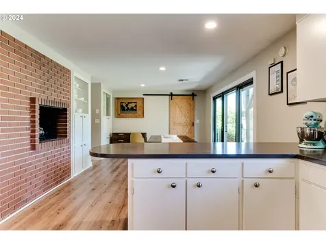 216 Woodlane Drive Springfield OR 97477