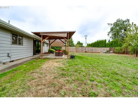 216 Woodlane Drive Springfield OR 97477
