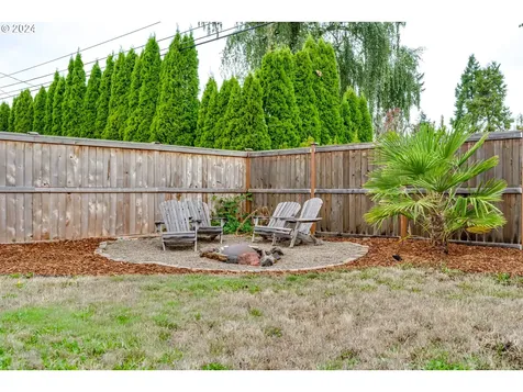 216 Woodlane Drive Springfield OR 97477