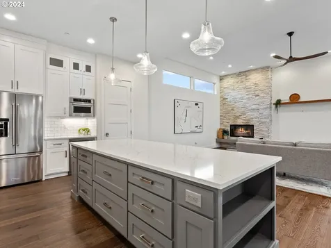 19011 Nw 19th Avenue Ridgefield WA 98642
