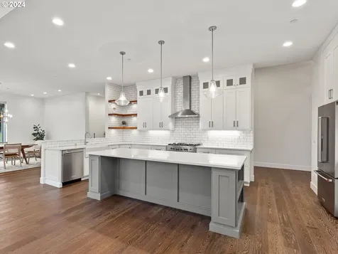 19011 Nw 19th Avenue Ridgefield WA 98642