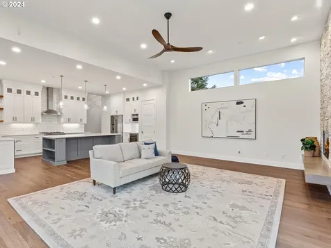 19011 Nw 19th Avenue Ridgefield WA 98642