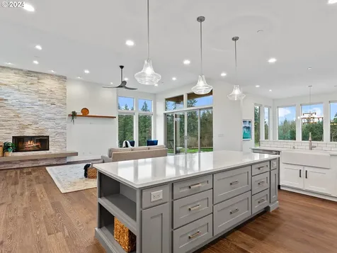19011 Nw 19th Avenue Ridgefield WA 98642