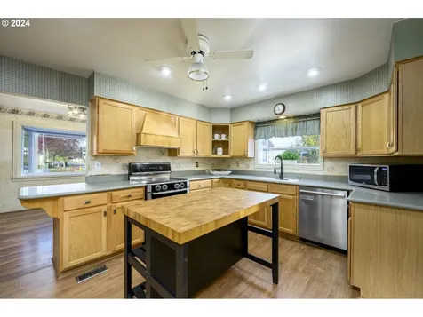 1508 SW 2nd Street Mcminnville OR 97128