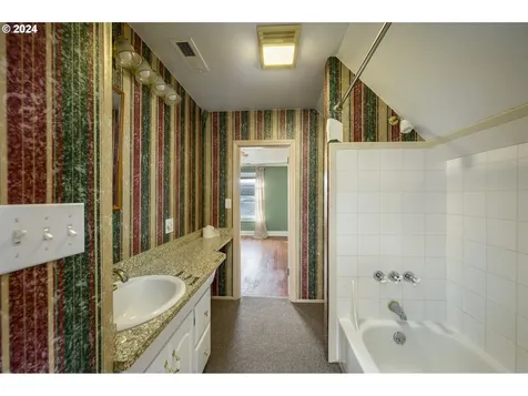 1508 SW 2nd Street Mcminnville OR 97128