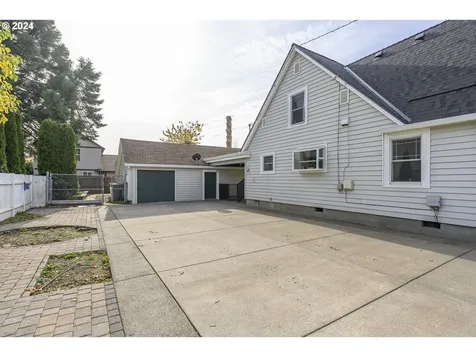1508 SW 2nd Street Mcminnville OR 97128