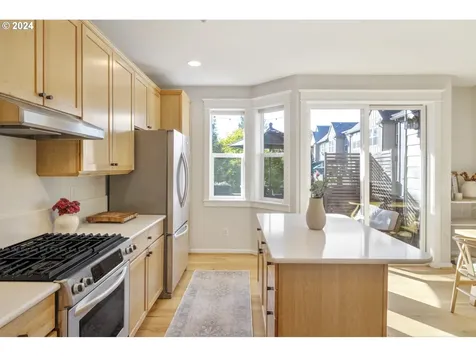 8831 SE 12th Avenue Portland OR 97202