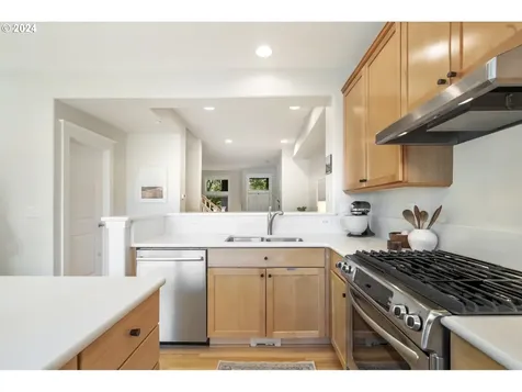 8831 SE 12th Avenue Portland OR 97202
