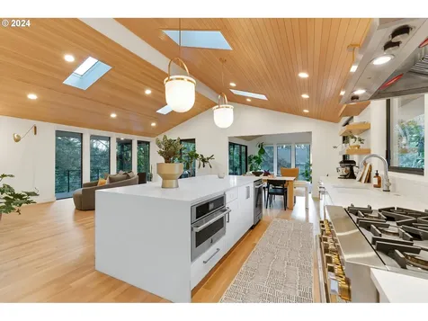 16915 Greentree Avenue Lake Oswego OR 97034