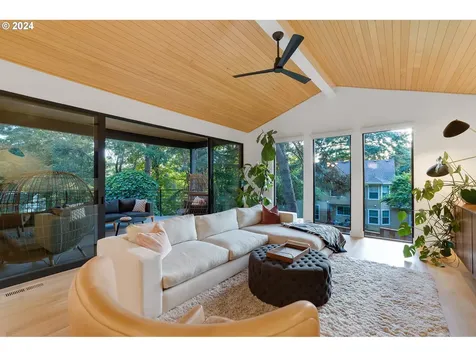 16915 Greentree Avenue Lake Oswego OR 97034