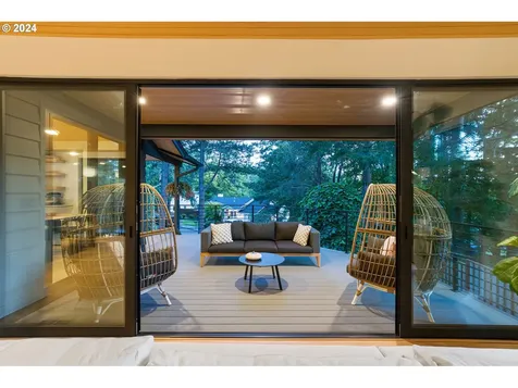 16915 Greentree Avenue Lake Oswego OR 97034