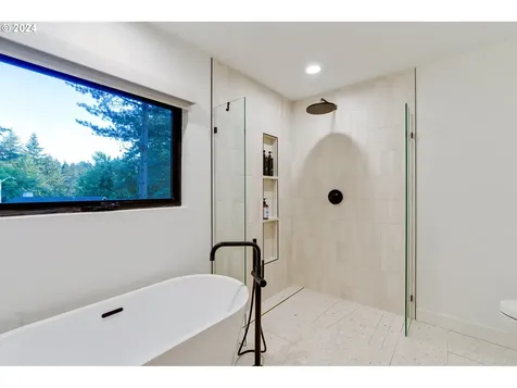 16915 Greentree Avenue Lake Oswego OR 97034