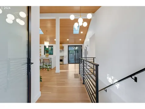 16915 Greentree Avenue Lake Oswego OR 97034