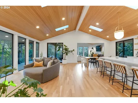 16915 Greentree Avenue Lake Oswego OR 97034