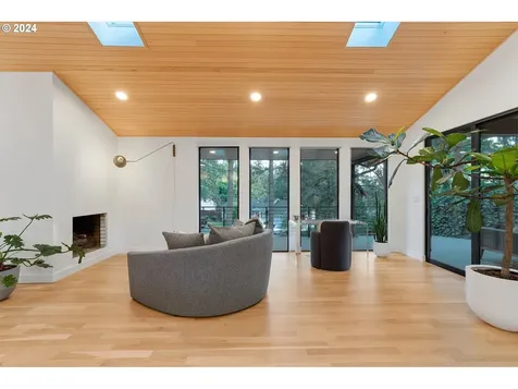 16915 Greentree Avenue Lake Oswego OR 97034