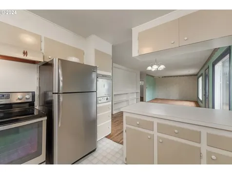 474 Se Eastwood Street Roseburg OR 97470
