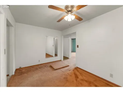 474 Se Eastwood Street Roseburg OR 97470