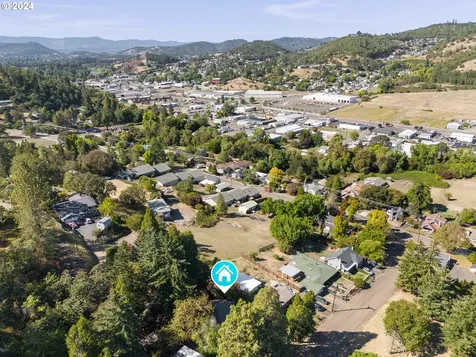 474 Se Eastwood Street Roseburg OR 97470