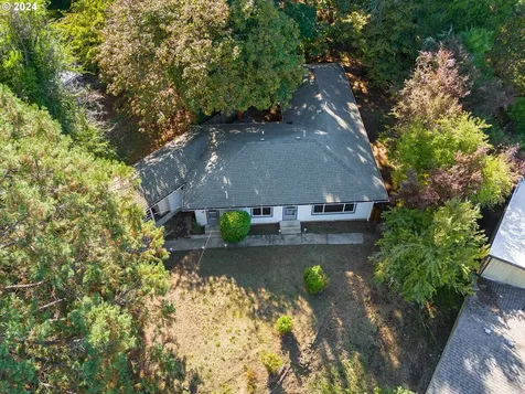 474 Se Eastwood Street Roseburg OR 97470