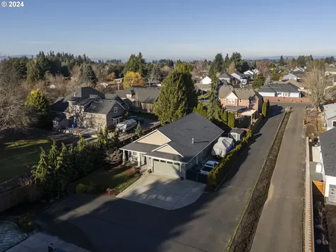 4205 NW 127th Street Vancouver WA 98685