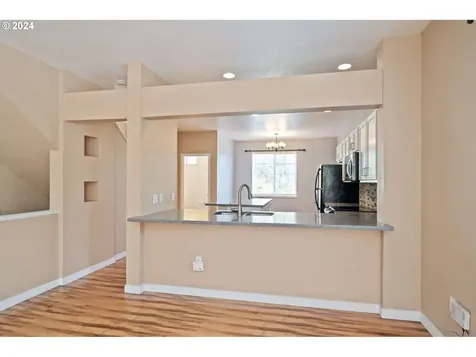 783 SW Dillan Drive Beaverton OR 97006